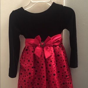 Size 6/6x Red and Black Holiday Dress